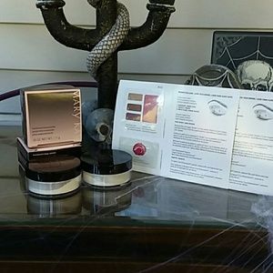 Mary Kay Two Translucent Powder